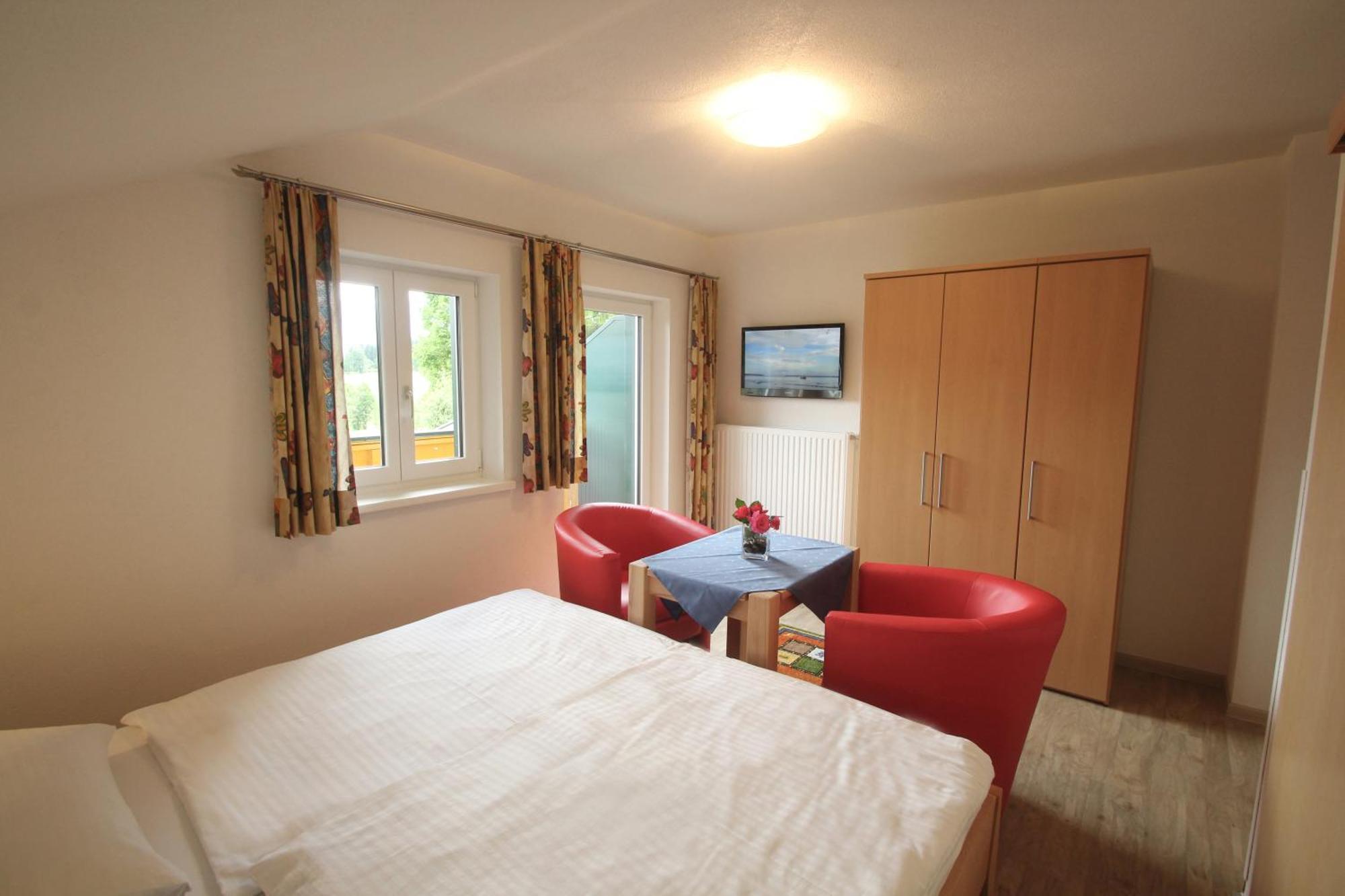 Apartmenthaus Dornroeschen Ramsau am Dachstein Kamer foto