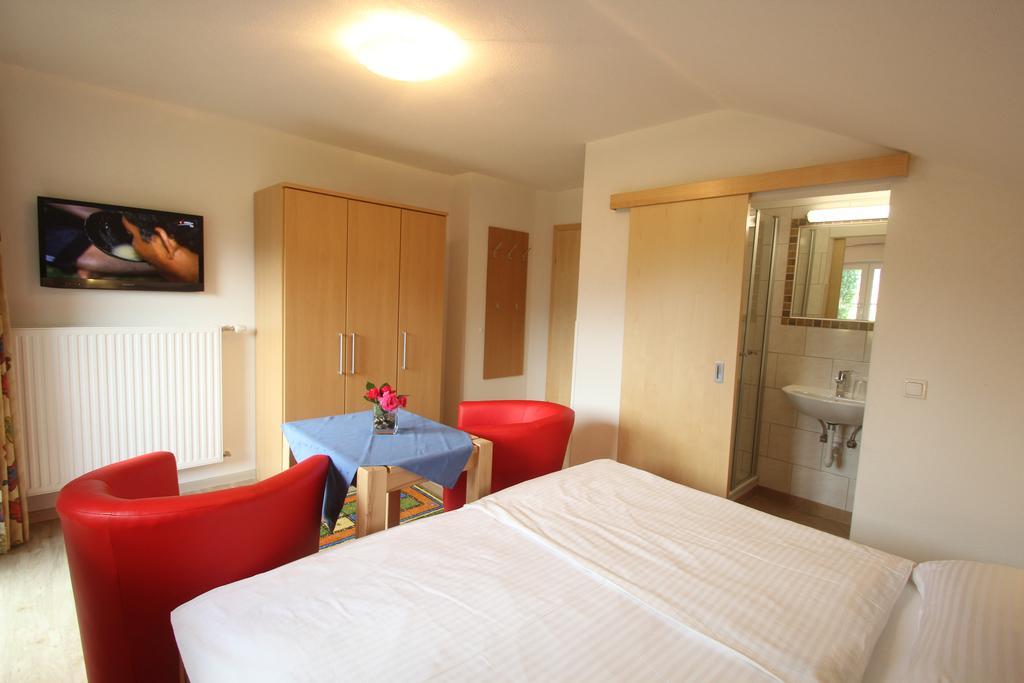 Apartmenthaus Dornroeschen Ramsau am Dachstein Kamer foto